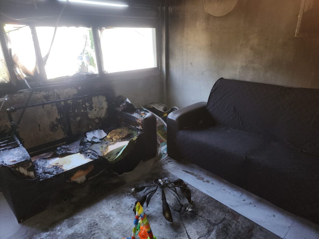 שריפה בדירת מגורים ברחוב גיורא יוספטל